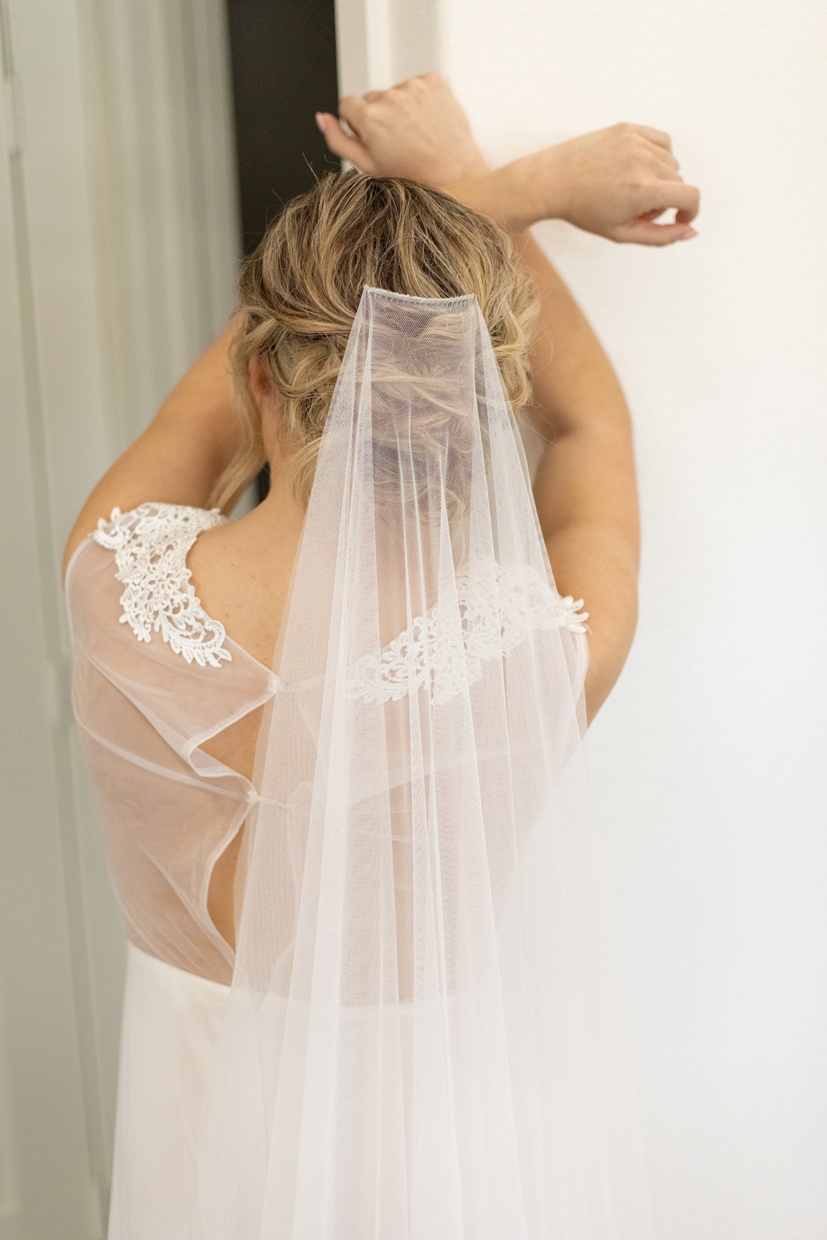 A Champagne Veil For Our Gorgeous Real Bride Rachel
