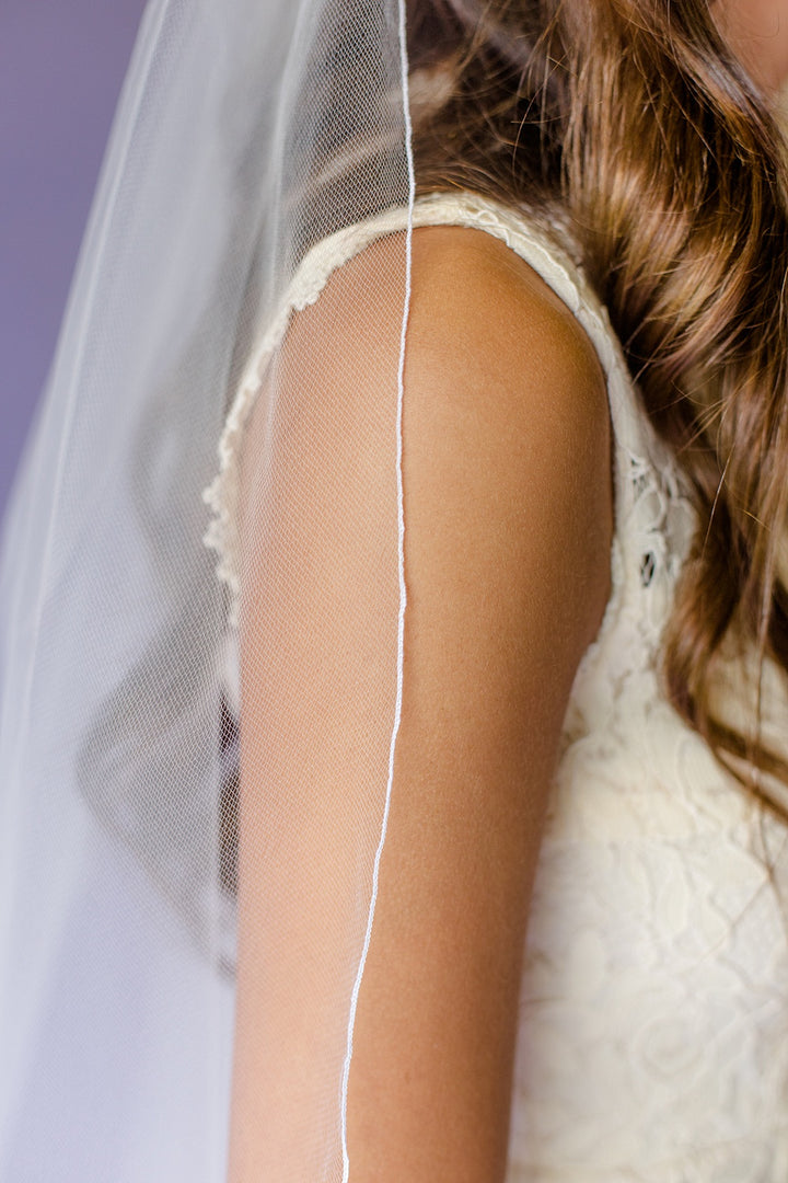 Pencil Edge Veil – Blanca Veils display picture 3